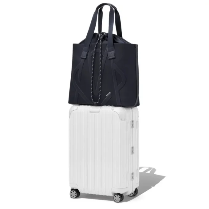 Bolso deslizante exclusivo de nylon ECONYL® TrageBags